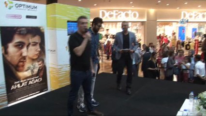 Ahlat Ağacı oyuncuları İzmir seyircisi ile buluştu