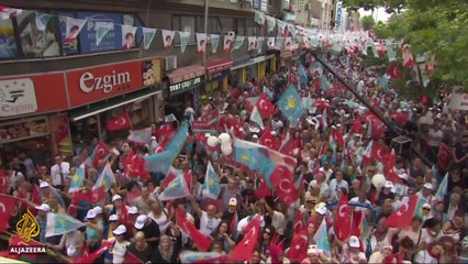 Turkey election: Opposition takes campaign to the street