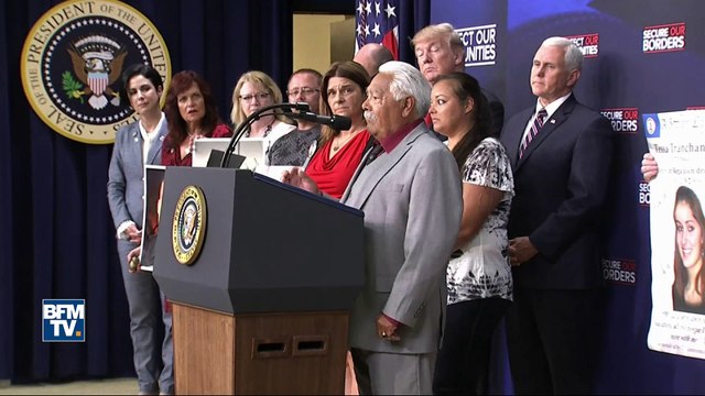 Migrants: Trump repart à la charge en s’affichant des familles victimes de clandestins