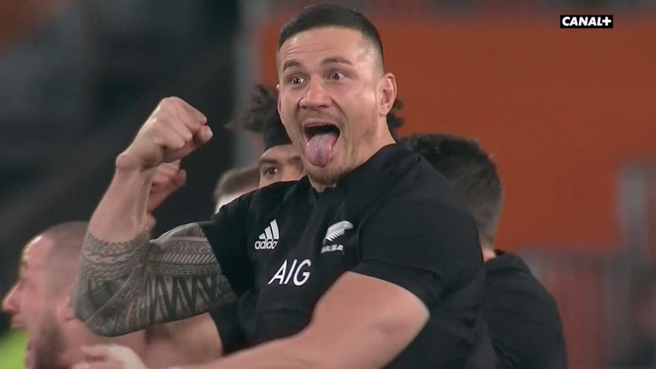 Le haka des All Blacks pour le dernier test match face au XV de France
