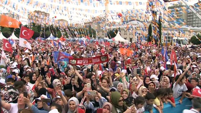 Cumhurbaşkanı Erdoğan: 'Teröristlerin sandıklara tehdidinde tepelerine tepelerine bineceğiz'