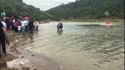 Alibeyköy Barajı'na giren 3 çocuktan 1'i kayboldu - İSTANBUL