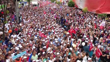 Cumhurbaşkanı Erdoğan: 'Yarın akşamki çıkacak olan oylar aynı zamanda mart 2019'un işaret fişeğidir.' - İSTANBUL