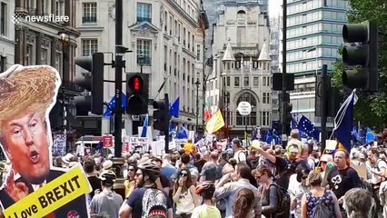 Thousands join anti-Brexit march in London