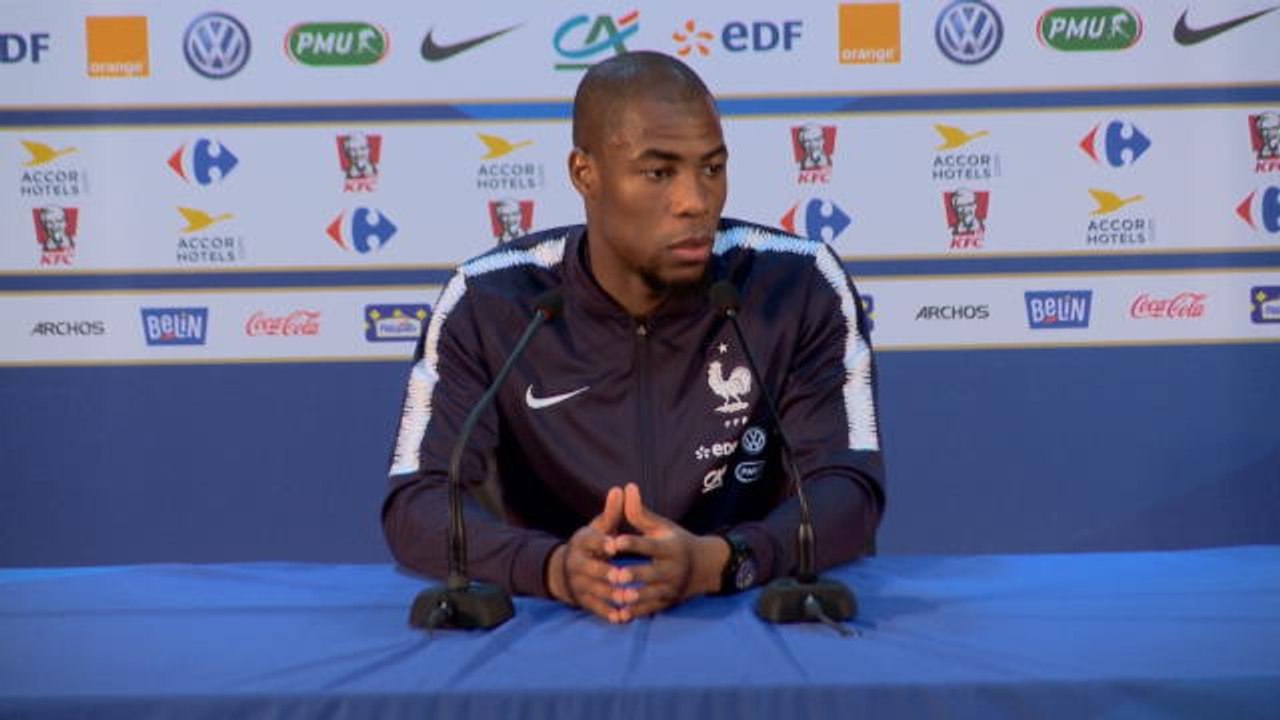 Bleus - Sidibé : "Pas évident de ne pas jouer"