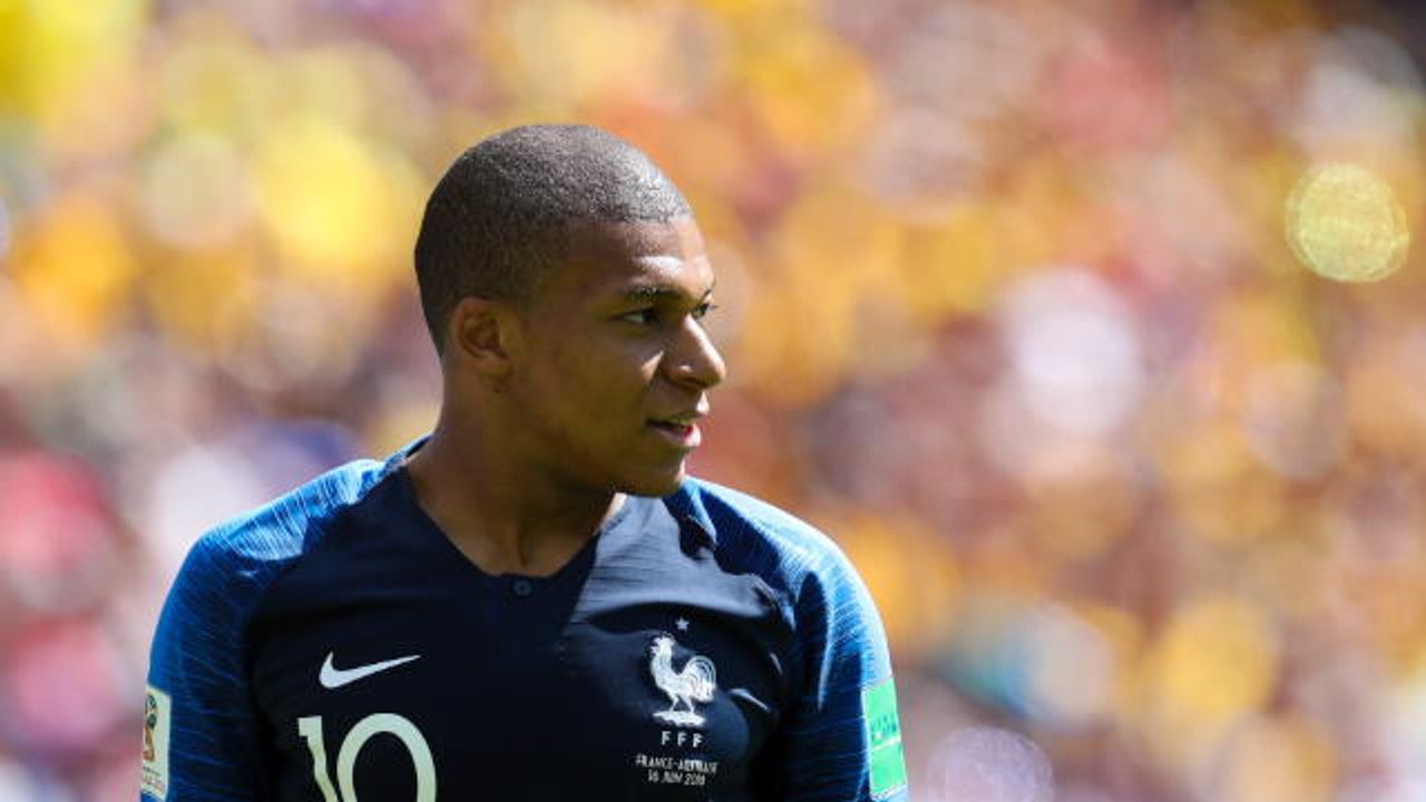 Bleus - Thauvin sur Mbappé : "C'est incroyable ce qu'il fait à son âge"