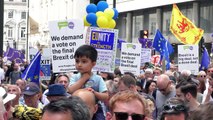 Thousands march through London to oppose Brexit