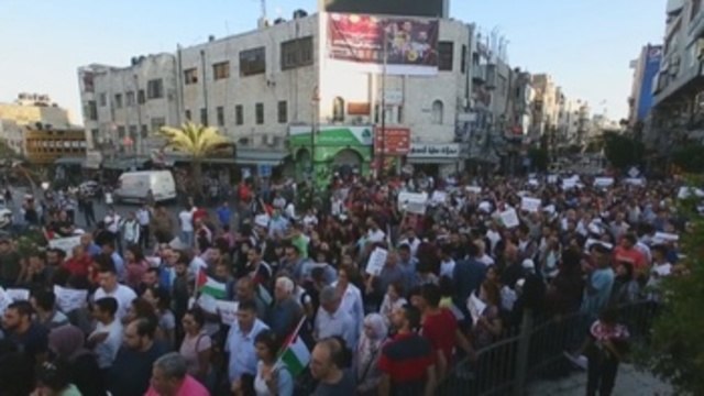 Miles de personas le piden a Abás el fin de las sanciones en Gaza