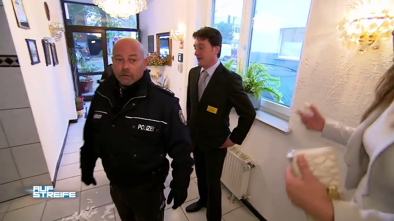 Halt, stop - jetzt rede ich! Chef rastet vollkommen aus! | Auf Streife | SAT.1 TV