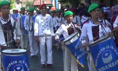 Perayaan Syawalan Digelar dengan Karnaval Sedekah Laut