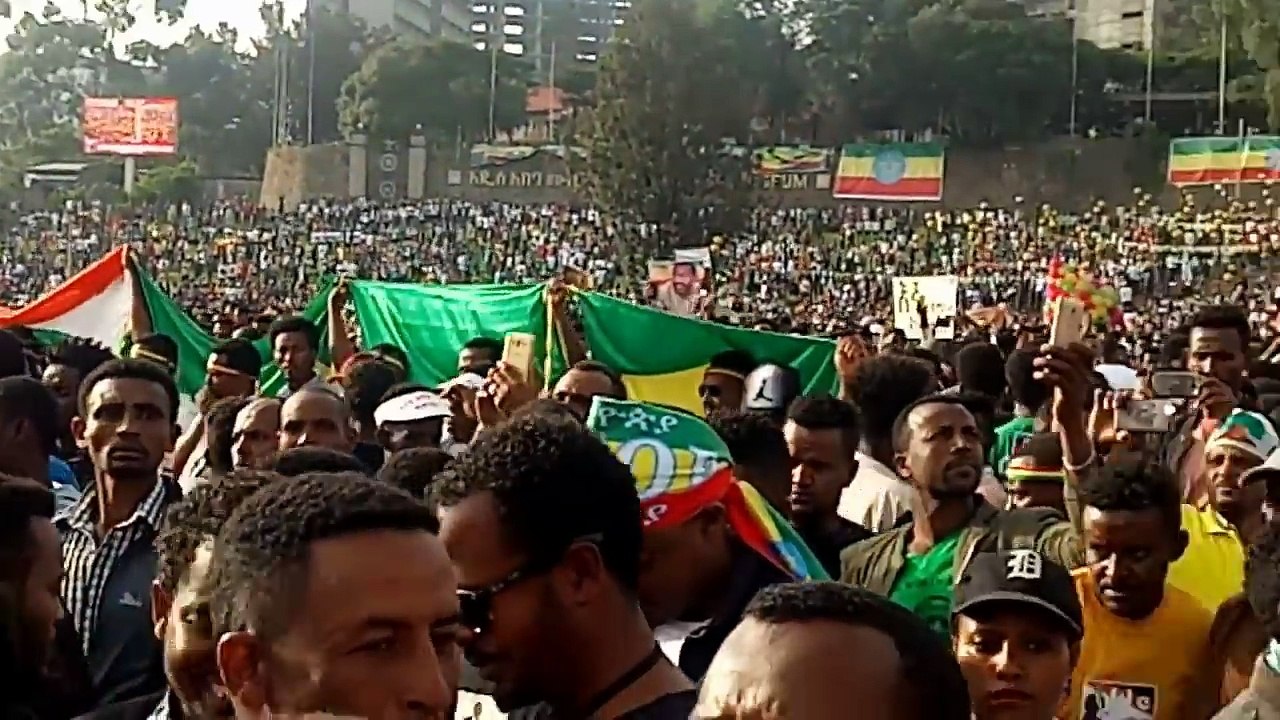 Teddy Afro በጠ.ሚ. አብይ አህመድ ሰልፍ ህዝቡ ሲሰማው አበደ.....