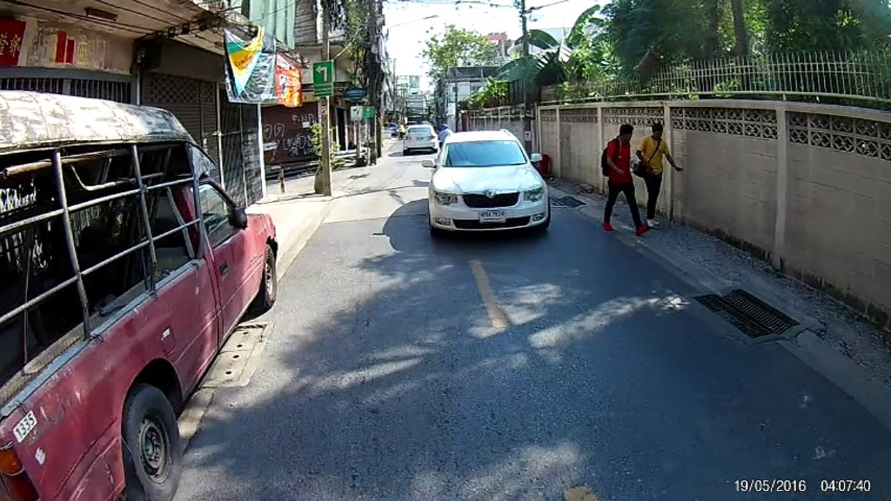 Motorbike Rental in Bangkok (part1) | Patoy Motorbike Rental Bangkok