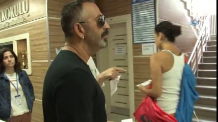 Cem Yılmaz Oy Kullanırken de Güldürdü