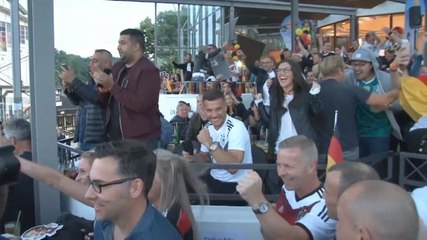 Podolski Merayakan Kemenangan Jerman