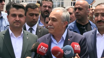 Bakan Fakıbaba Şanlıurfa'da oy kullandı