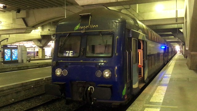 VB 2N ( Voiture de Banlieue à 2 Niveaux ) - Ligne N - Gare Montparnasse ( Paris )