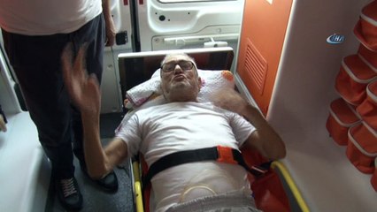 Sedye ile oy kullanmaya gelen Sami dede: 'Oy kullandım ya artık ölsem de gam yemem'