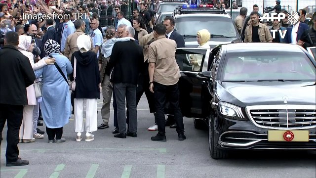Turkish President Erdogan votes in Istanbul