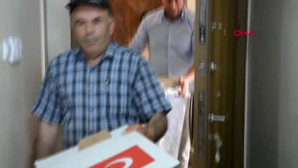 Erzurum Sandık Başına Sedye ile Götürüldü 2