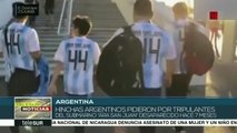 Hinchas argentinos piden por tripulantes del ARA San Juan en Rusia
