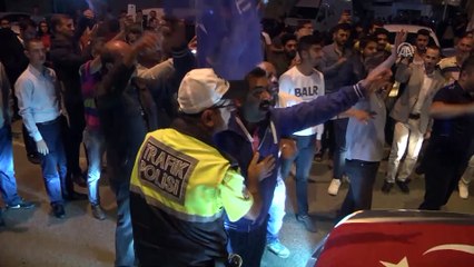 Vatandaşlar Sakarya'da kutlamalar yapıyor - SAKARYA