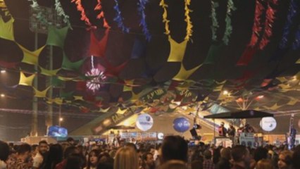 brasileños celebran sus verbenas de San Juan en un clima mundialista