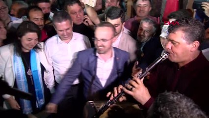 Çanakkale'de AK Parti'den Davullu Zurnalı Kutlama