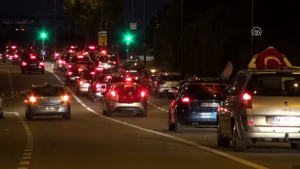 Fransa'da Türkler sokaklarda konvoy oluşturdu - STRAZBURG