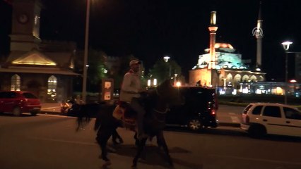 Seçim kutlamalarına atlarıyla katıldılar - KAYSERİ