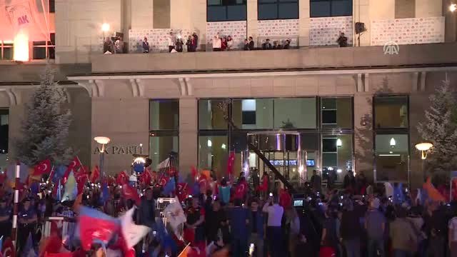 Cumhurbaşkanı ve AK Parti Genel Başkanı Erdoğan, AK Parti Genel Merkezi'ne Geldi