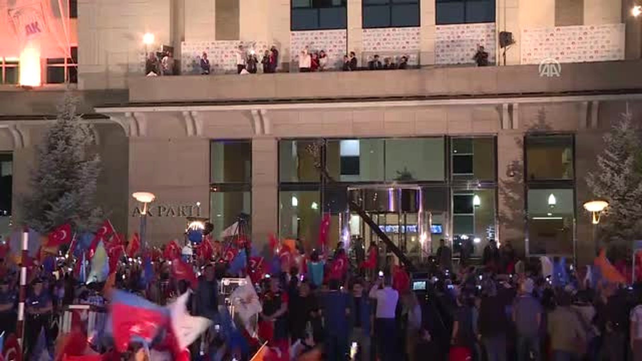 Cumhurbaşkanı ve AK Parti Genel Başkanı Erdoğan, AK Parti Genel Merkezi'ne Geldi