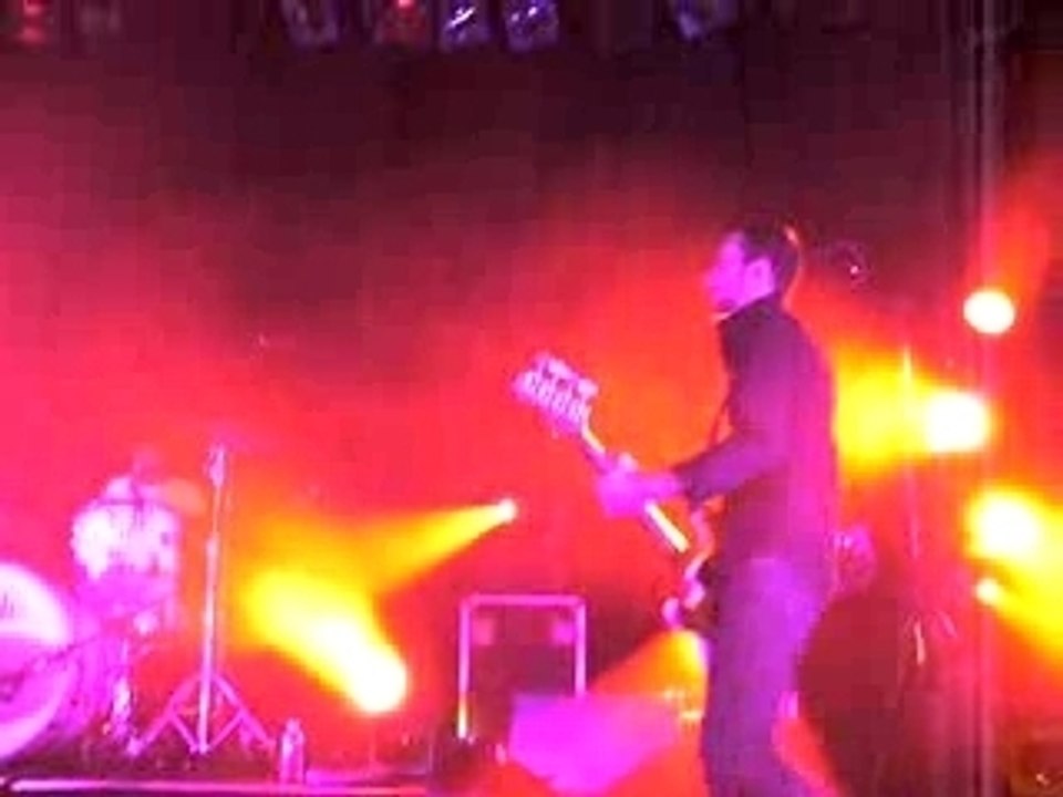 Matmatah Live 2007 - She has a hold on me