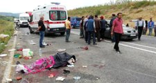 Suriyeli Tarım İşçisi Kadınları Taşıyan Kamyonet Kaza Yaptı: 2 Ölü, 41 Yaralı!