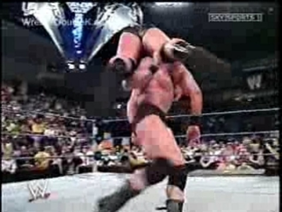 WWE- Brock lesnar Neary Kills A-Train