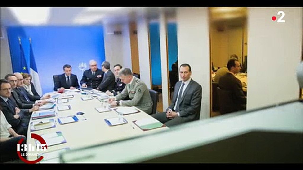 Jean-Luc Mélenchon se moque de l'action d'Emmanuel Macron en Syrie dans "13h15" sur France 2 - Regardez