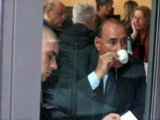 Berlusconi crotte de nez