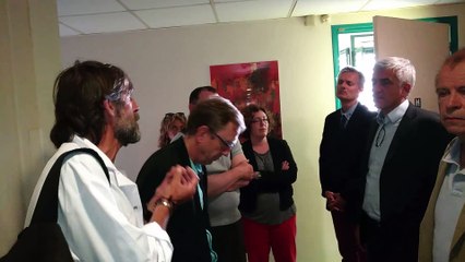 Un infirmier de Pierre Janet (Le Havre) face à Hervé Morin