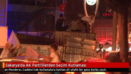 Sakarya'da AK Parti'lilerden Seçim Kutlaması
