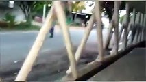 Video que circula en redes sociales muestra el momento exacto en que delincuentes de la derecha, asesinan a niño de 1 año esta mañana en el Barrio Americas #1,