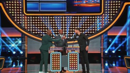 Steph Curry & Chris Paul face off! | Celebrity Family Feud