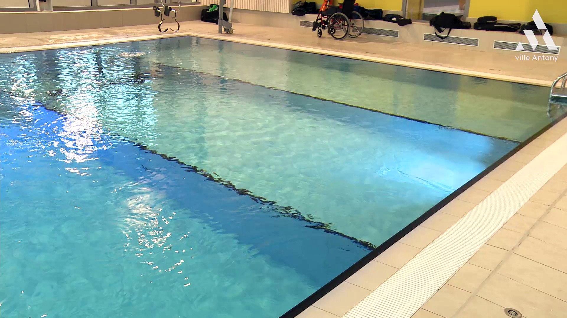 Centre Aquatique Pajeaud Et Fosse De Plongée à Antony Vidéo