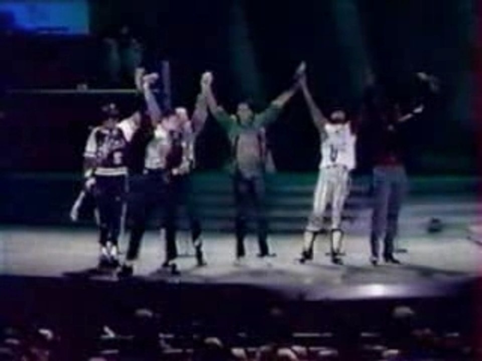 1983  Michael Jackson - Billie Jean & Jackson 5 medley