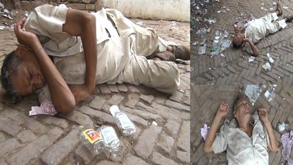 वर्दी पहनकर नशेड़ी पुलिसवाले ने काटा बवाल फिर कूड़े में ही सो गया