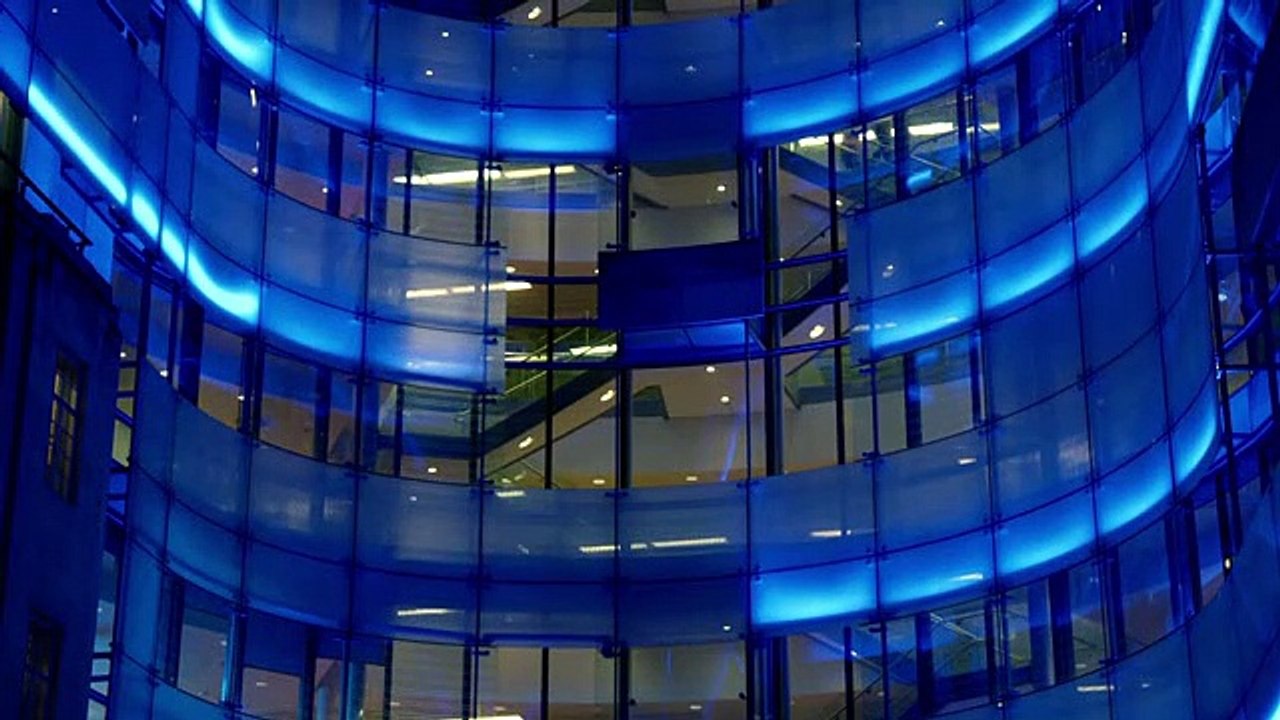 W1A.S03E06