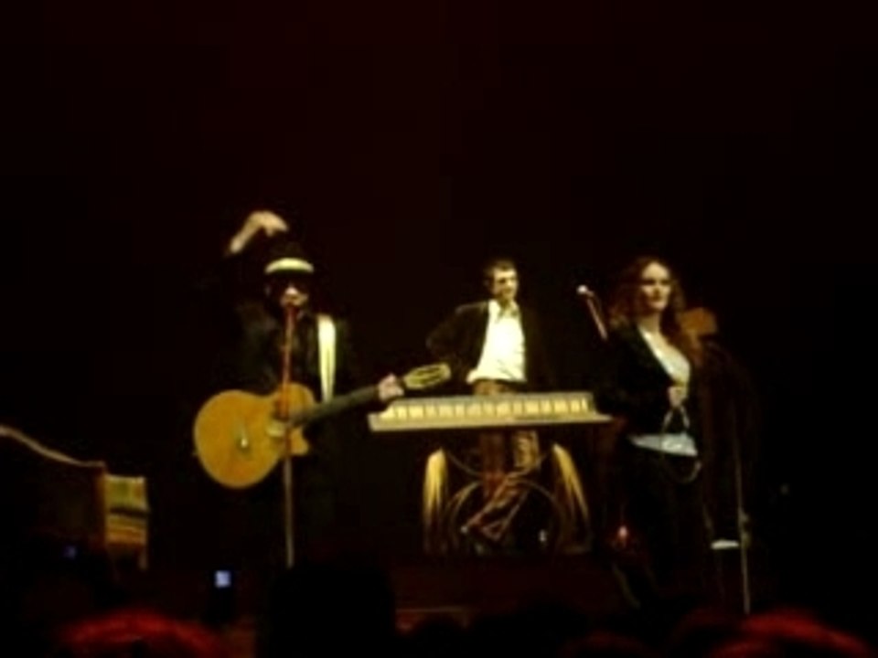 Vanessa Paradis Mathieu Chedid les piles concert forest