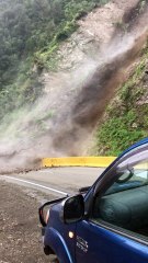 Ridiculous Rockslide Captured in New Zealand