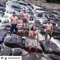Qué nota  #PADENTRO .#Repost  yfieldtravel with  et_repost・・・Time for a good dance in the first Colombian national natural park!!! Dancing surrounded