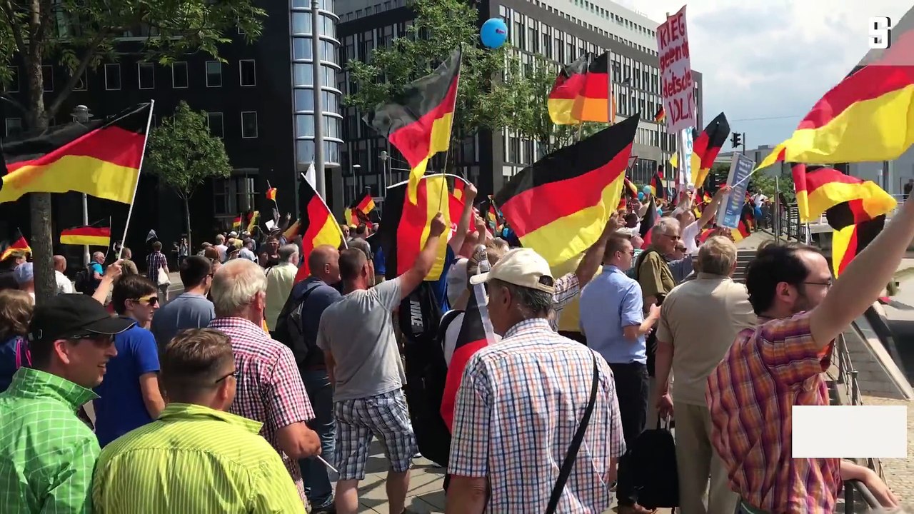 AfD Demo in Berlin Tausende Gegner und Anhänger auf der Straße