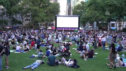 Bryant Park'ta İlk Açık Hava Sinema Etkinliği Başladı - New