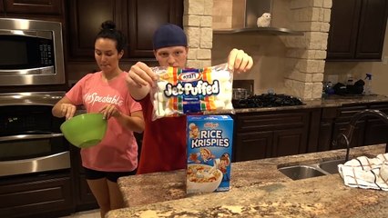 MAKING A REAL EDIBLE MINECRAFT CAKE! DIY CAKE!